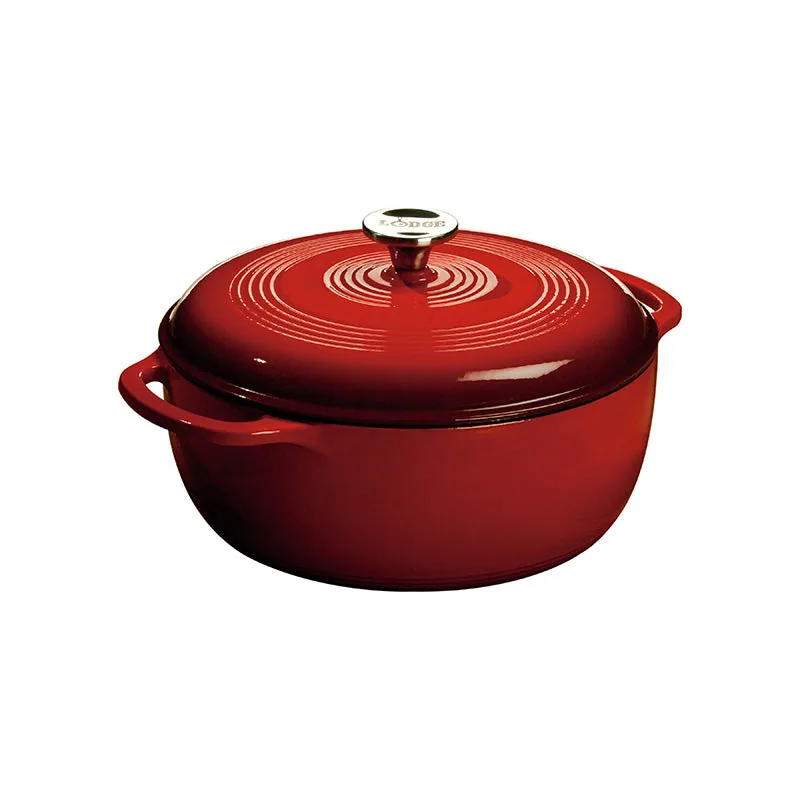 Red Lodge Essential Enamel six-quart pot with its lid on.