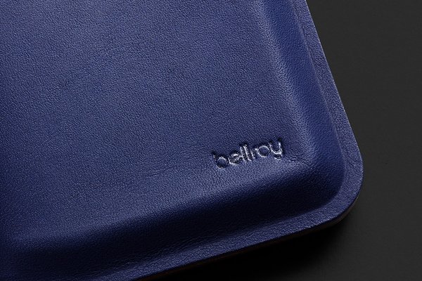 Bellroy Apex Slim Sleeve: Close-up of the molded exterior; texture is not a durability test.
