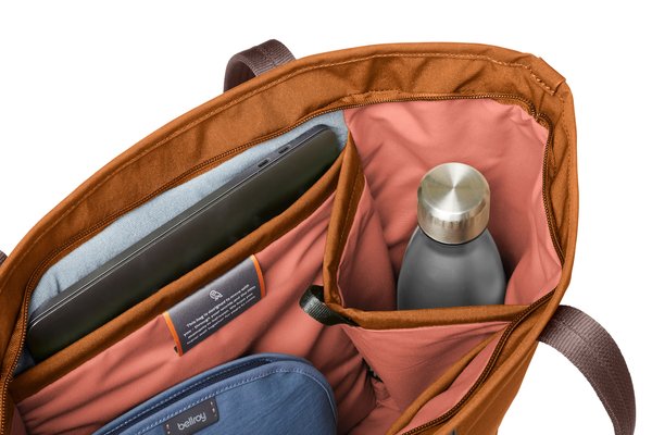 Bellroy Tokyo Tote: A pop pocket holds a bottle upright inside the main compartment.