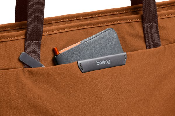Bellroy Tokyo Tote: The exterior zip pocket offers a separate small-item location.