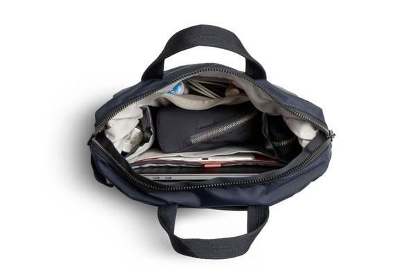 Bellroy Tokyo Totepack Compact: The top opening and organized interior.