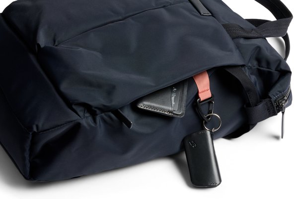 Bellroy Tokyo Totepack Compact: A vertical front pocket with key attachment.