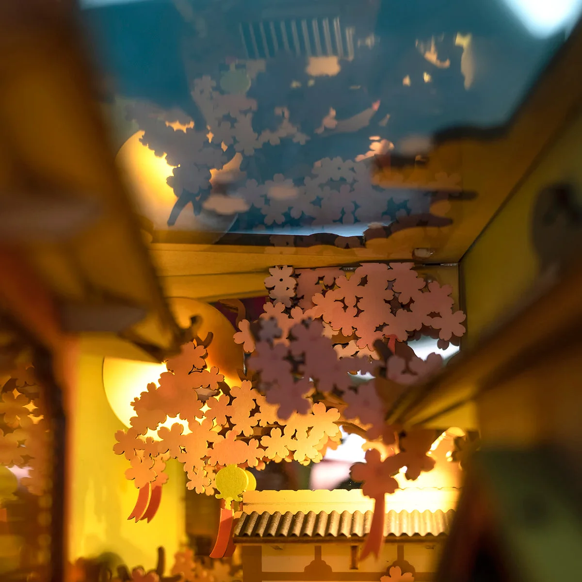 Rolife Falling Sakura DIY Book Nook TGB05 — manufacturer detail 4
