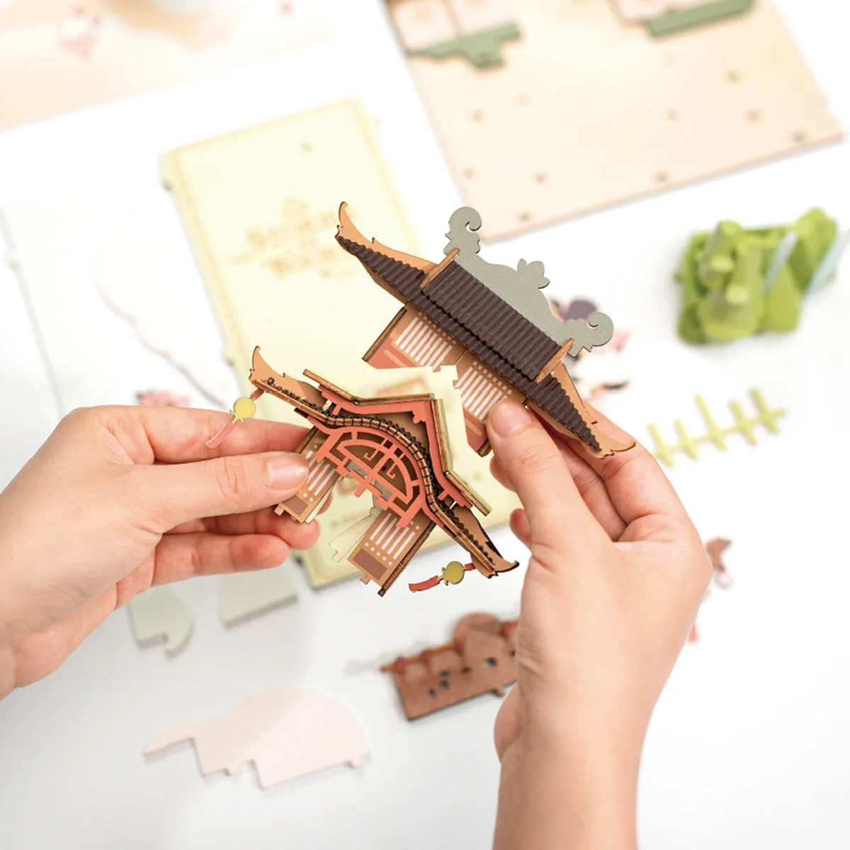 Rolife Falling Sakura DIY Book Nook TGB05 — manufacturer detail 5