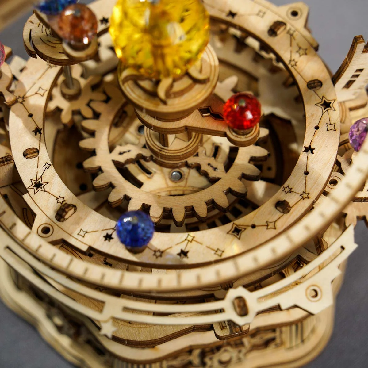 ROKR Starry Night Orrery Mechanical Music Box AMK51 — manufacturer detail 3