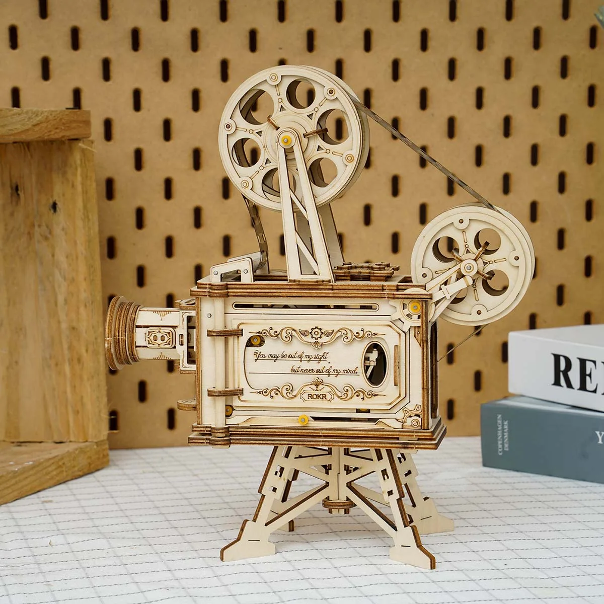 ROKR Vitascope Movie Projector 3D Wooden Puzzle LK601 — manufacturer detail 4