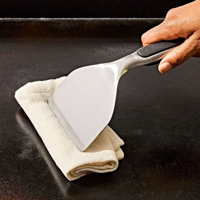 OXO Griddle Scraper — product detail 5