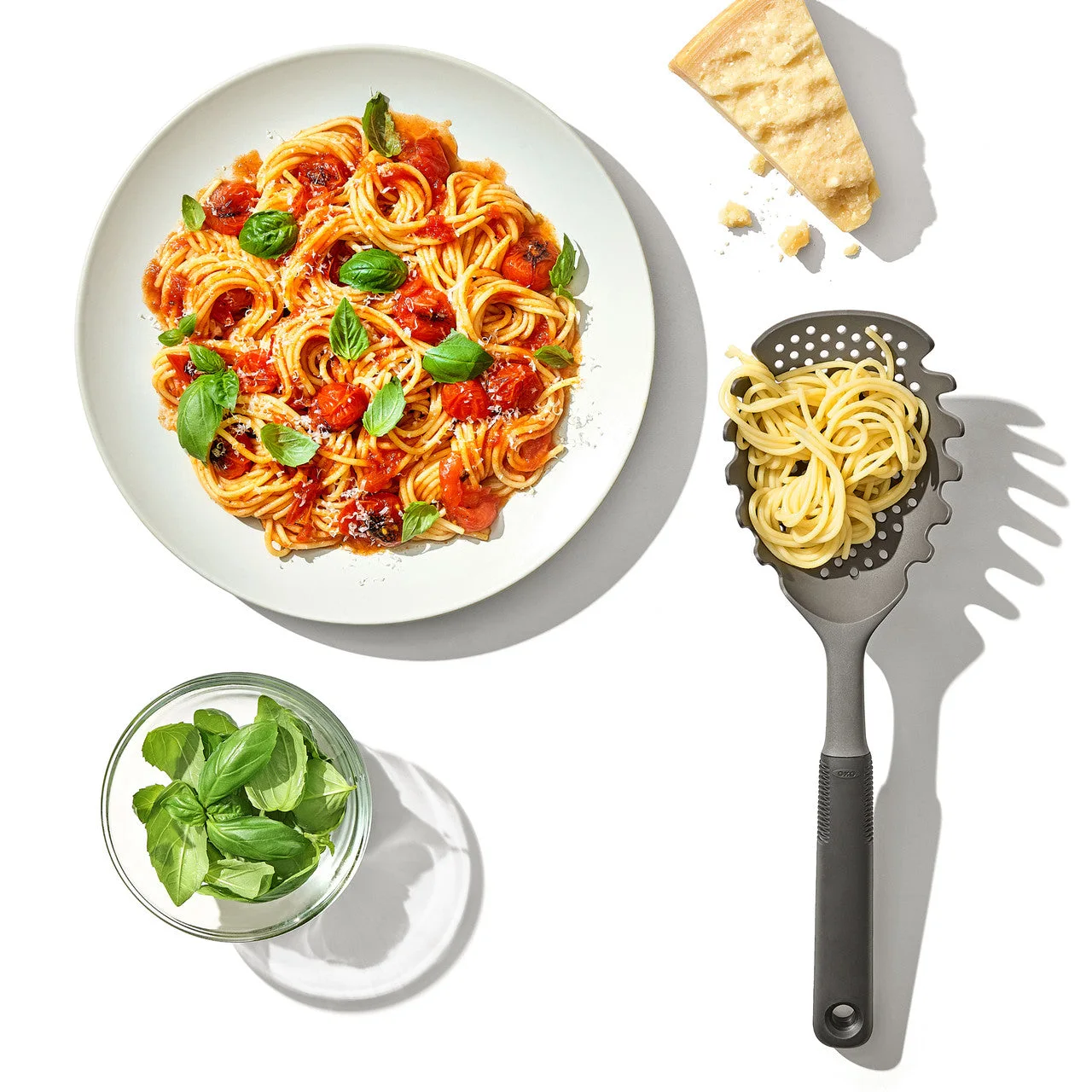 OXO Pasta Scoop Strainer — product detail 5