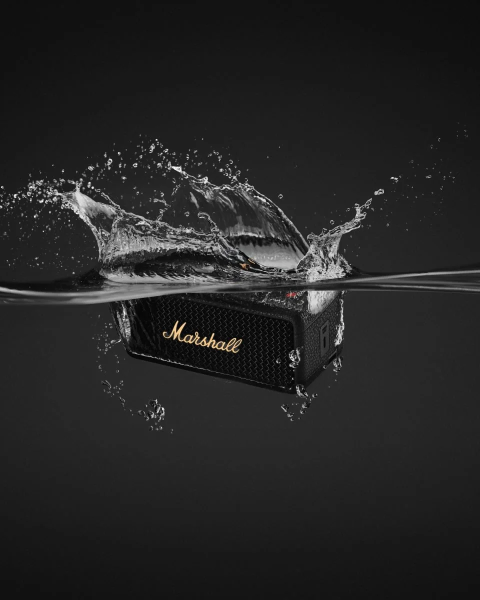 Maker water-resistance demonstration; IP67 conditions are limited, not unlimited immersion.