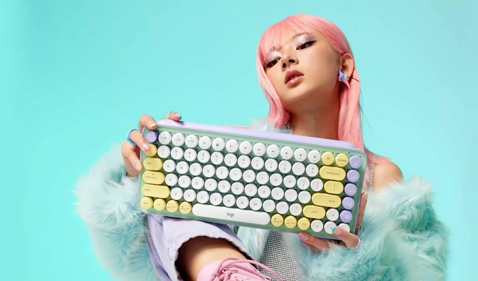 Daydream Mint held in a manufacturer lifestyle photograph.