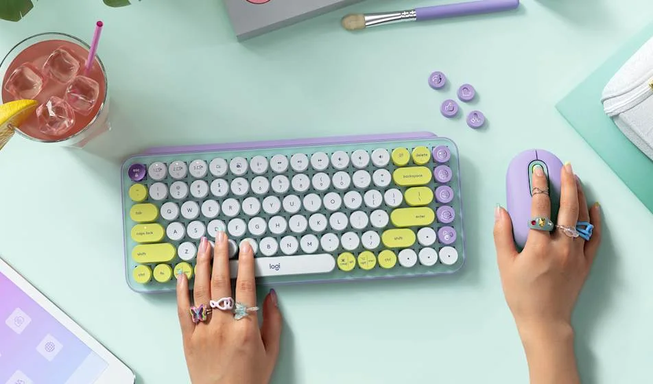 Daydream Mint in a manufacturer desk photograph.