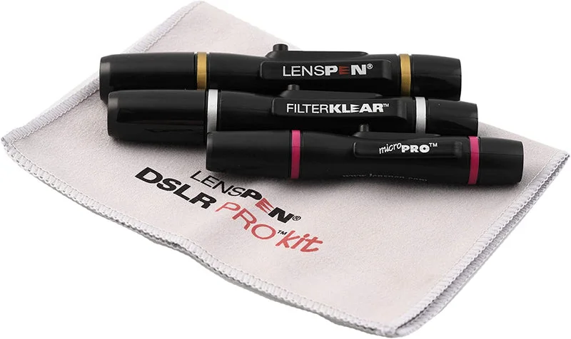 DSLR Pro Black Series kit: three cleaning pens and microfiber pouch.