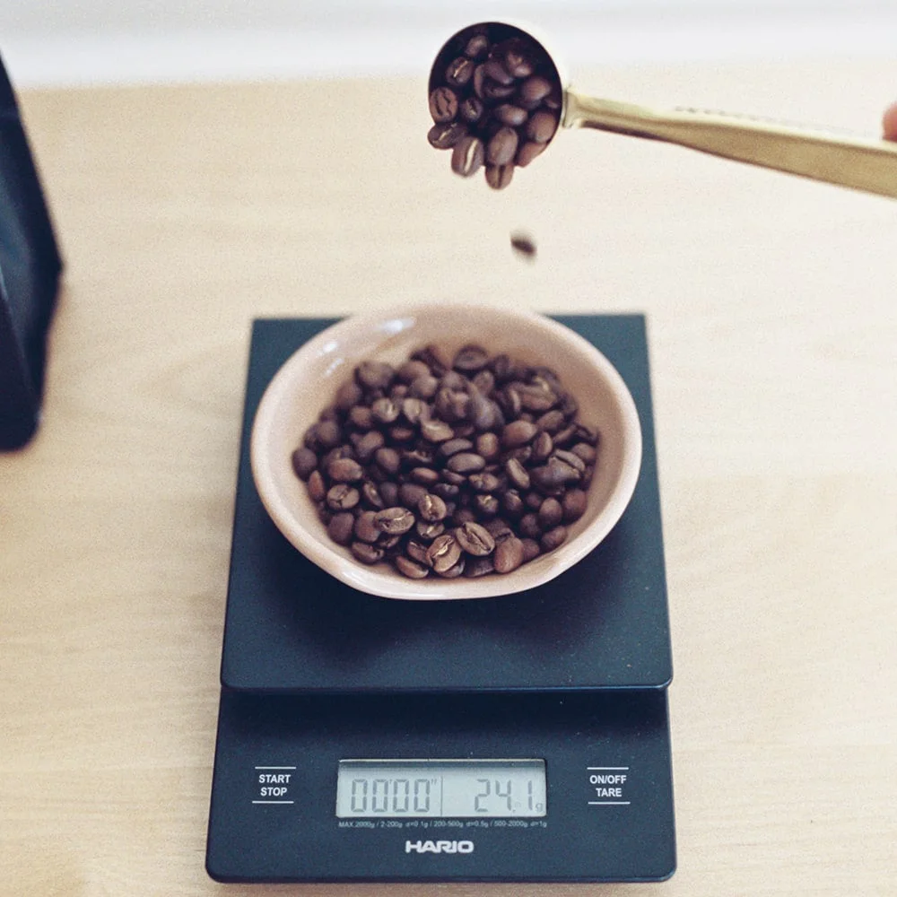 Coffee beans weighed in a separate vessel; bowl and beans are not included.