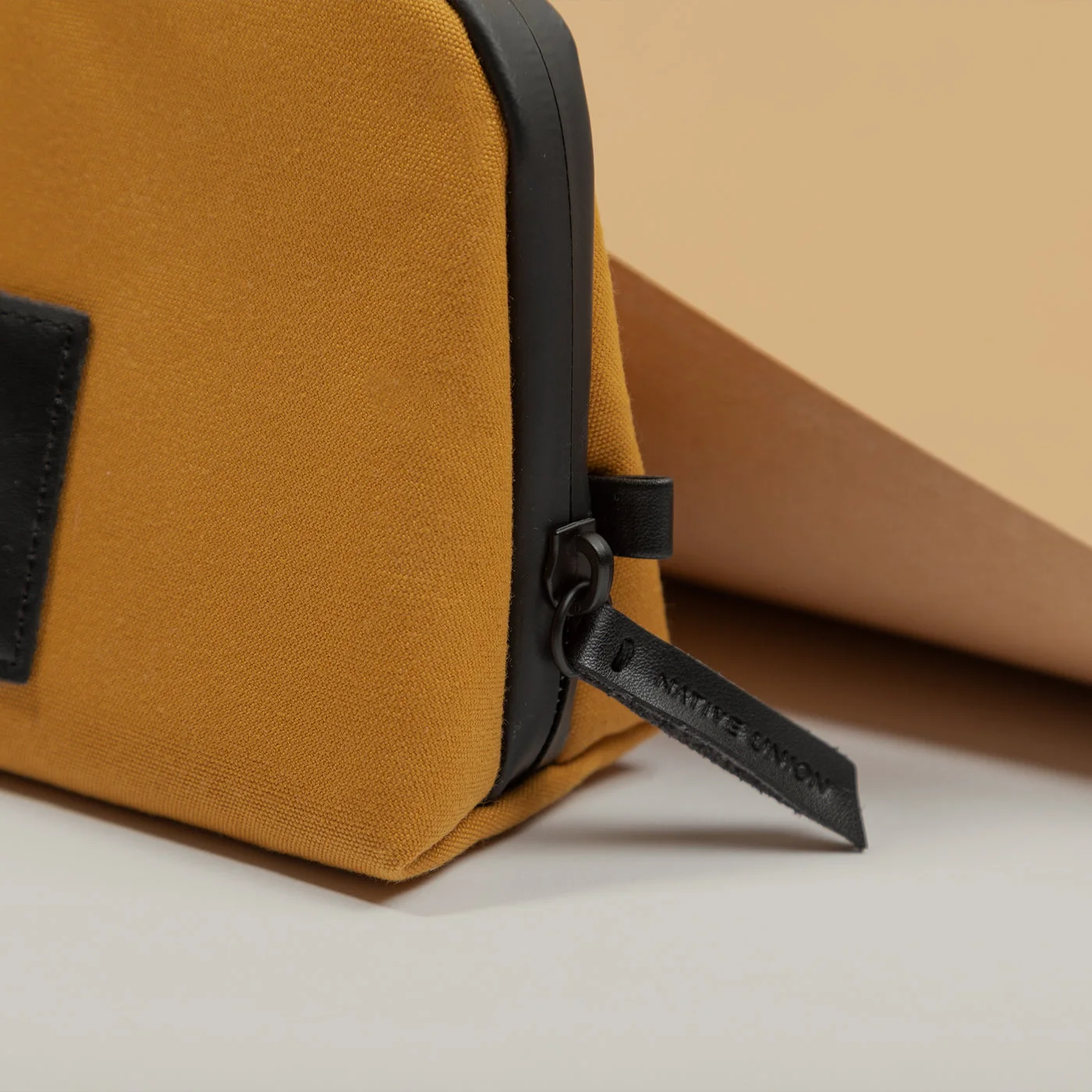 Kraft zipper and edge detail; confirm item-specific trim materials before purchase.