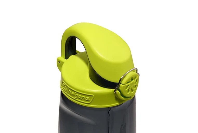 Close view of the closed lock-top lid and latch.