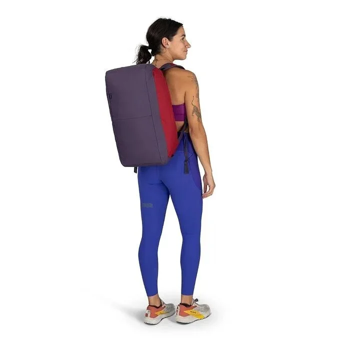 Alternative-colour 30-litre series rear carry view.