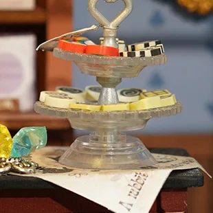 Tiny pastry stand and porcelain details