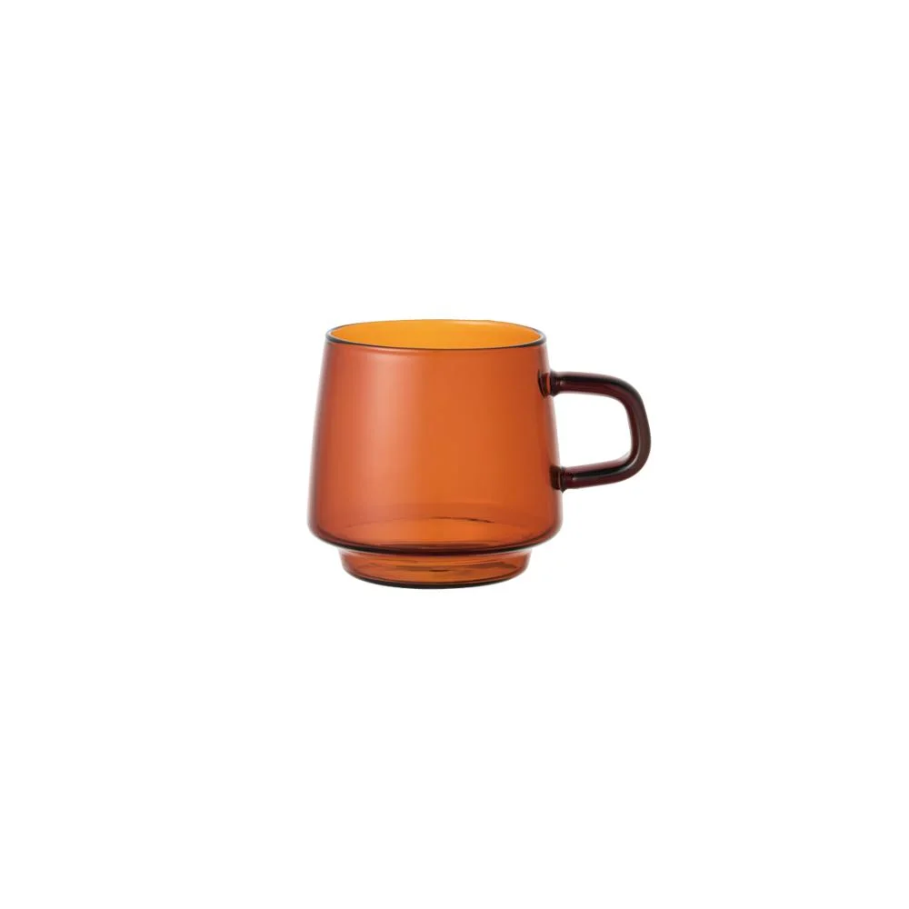 Amber 340 ml Sepia mug with its squared handle.