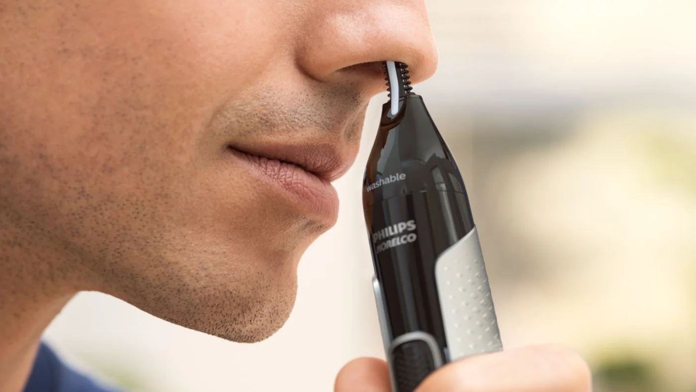 Manufacturer nose-area demonstration; follow the manual rather than copying insertion depth.