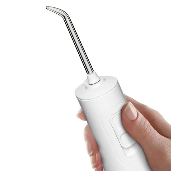 Manufacturer hand-scale photograph; individual grip comfort varies.