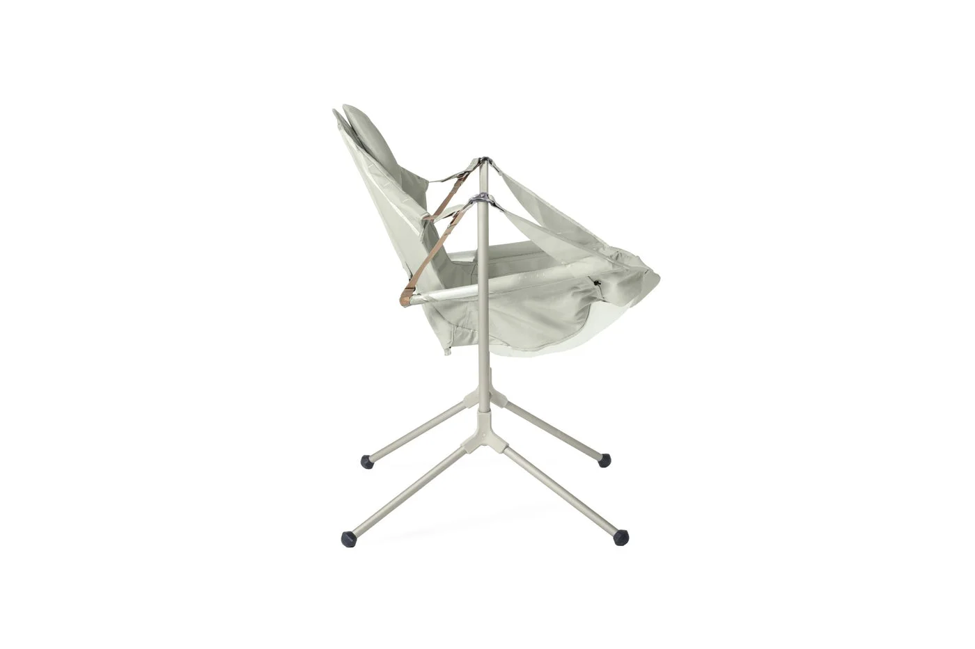 Side view of the suspended seat and pack-down frame.