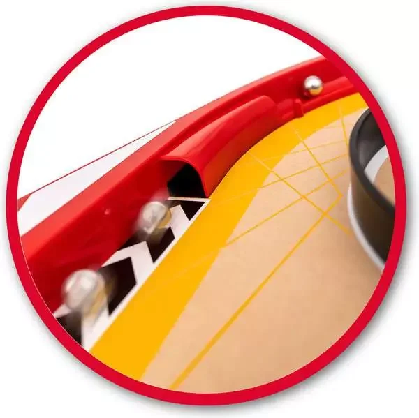 A close-up of the side ball route and retaining edge.