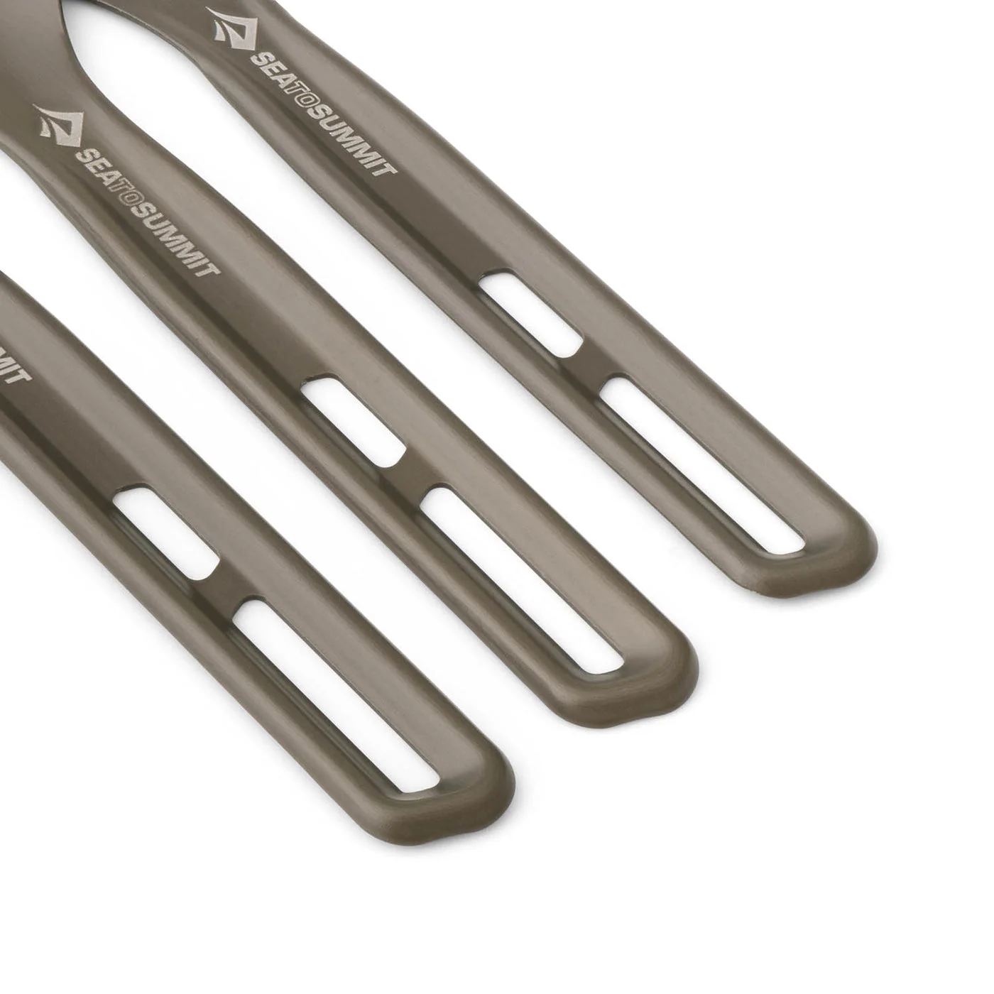 Profiled handles and carabiner attachment ends.
