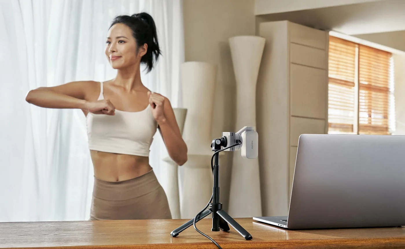Standing exercise presentation illustrating the reason to consider a moving camera.