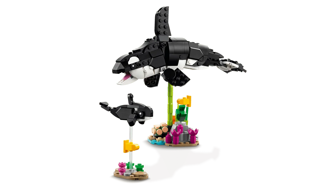 Two orcas: another alternate rebuild using the same bricks.