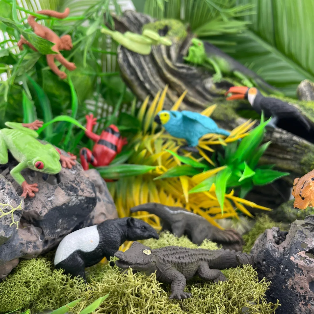 Rainforest TOOB 11-Animal Set — manufacturer reference view 6 — staged accessories not included