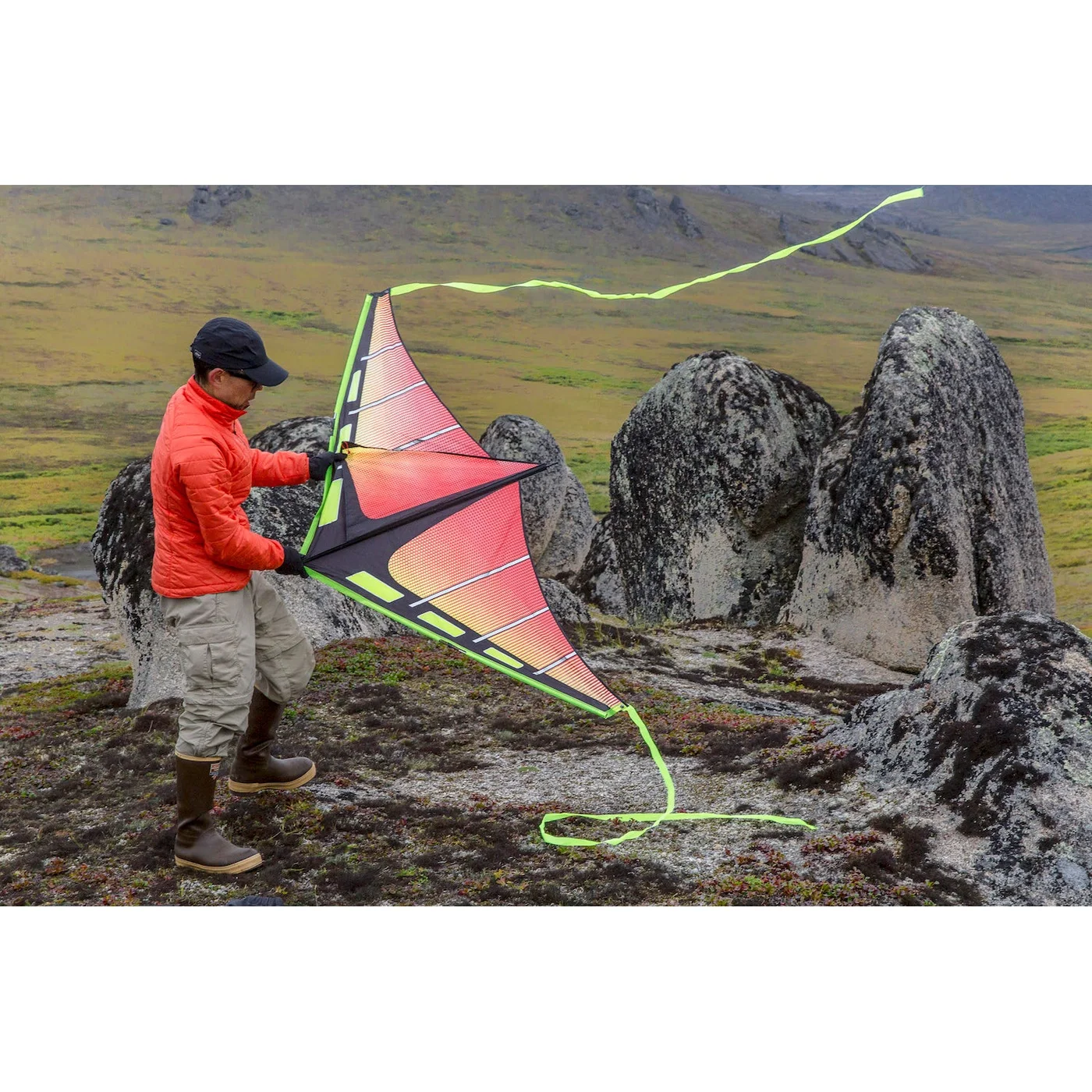 Zenith 5 Single-Line Delta Kite, Infrared — manufacturer reference view 13 — range package photo shows alternatives; large add-on tail not assumed included