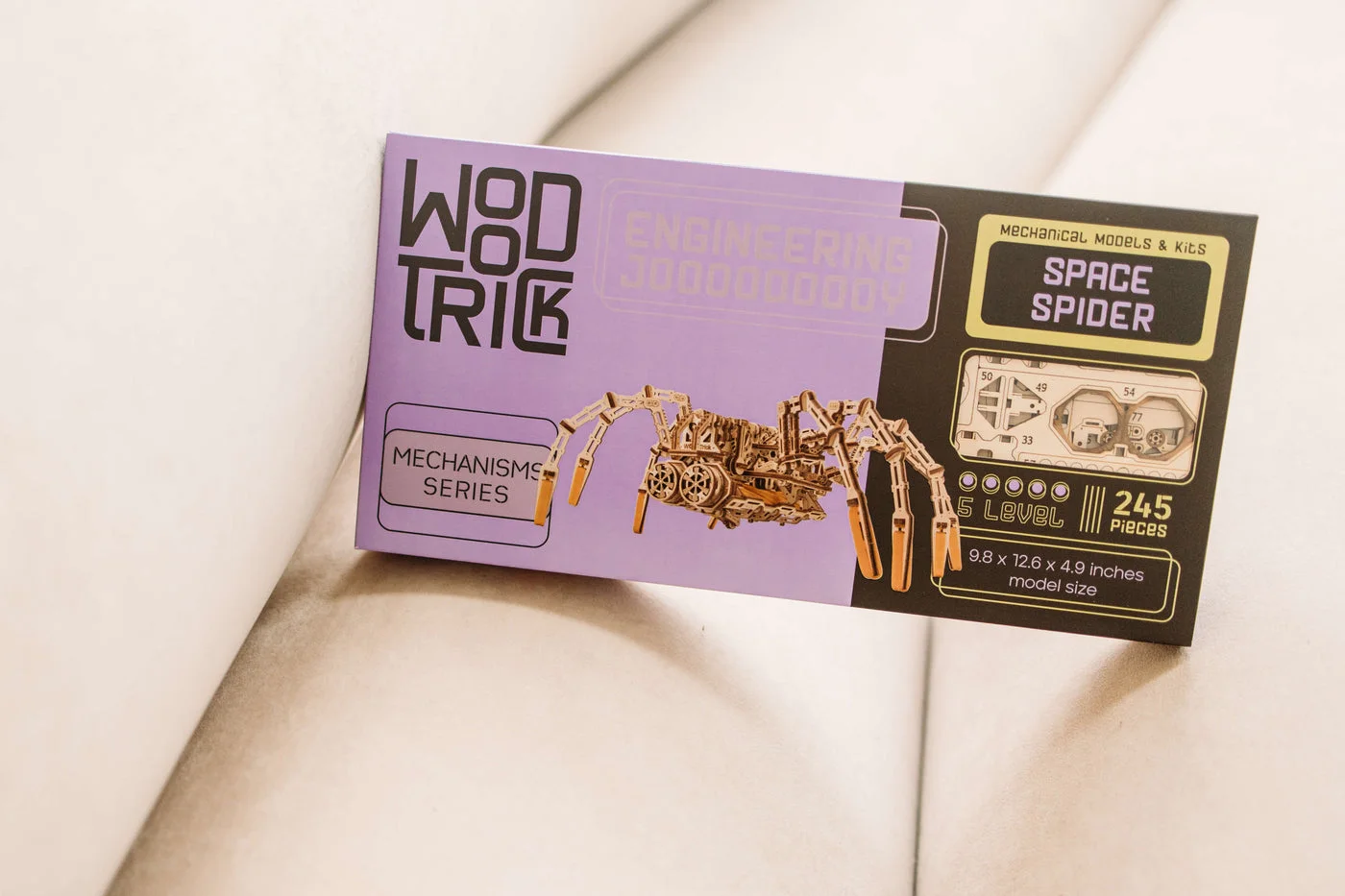 Space Spider kit packaging