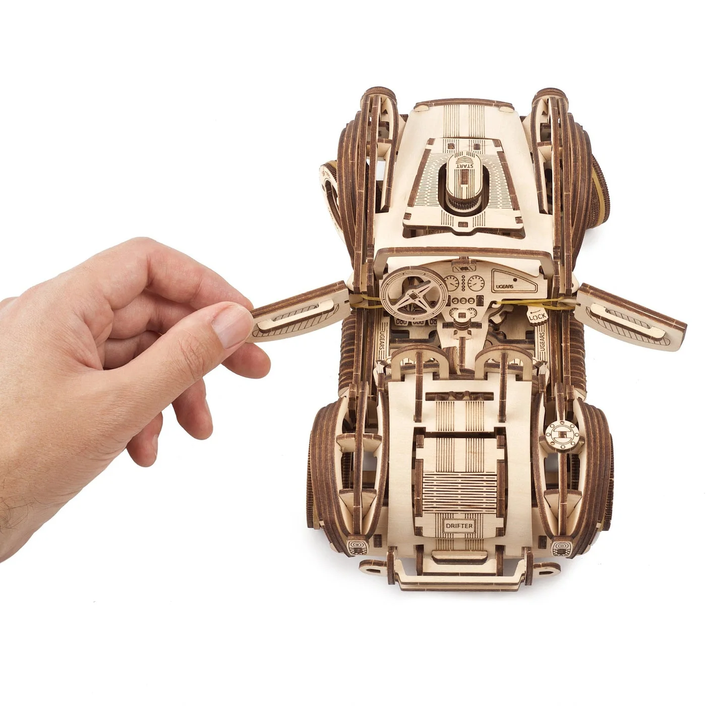 UGEARS — manufacturer opening-panel demonstration