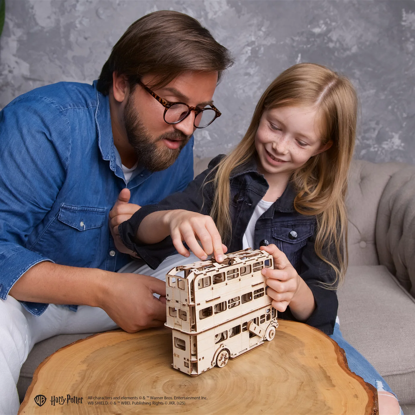 UGEARS Knight Bus — manufacturer staged handling scene